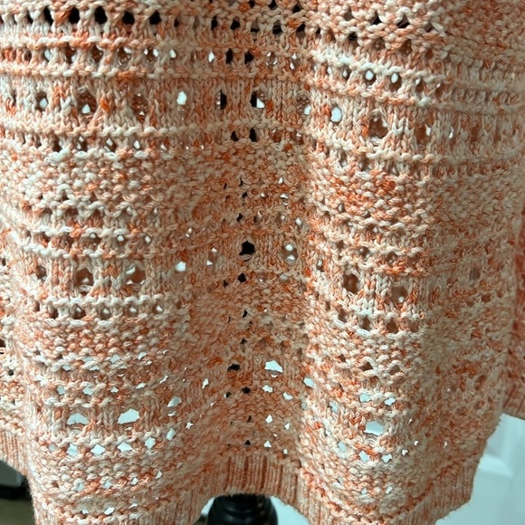TALBOTS peach, lightweight sweater - Picture 5 of 9